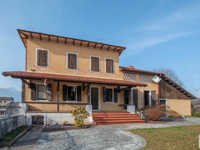 Casa con 6 locali in vendita in Via Guzzo, Borgo Valbelluna