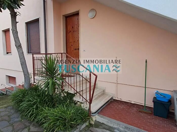 Appartamento trilocale in vendita in Rosignano Marittimo