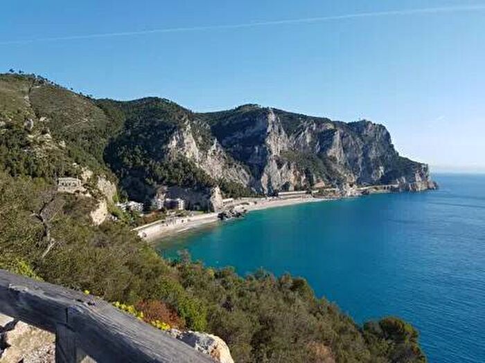 Appartamento trilocale in affitto in Varigotti, Finale Ligure