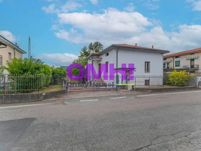 Casa quadrilocale in vendita in Via Portoni, Cavaria Con Premezzo
