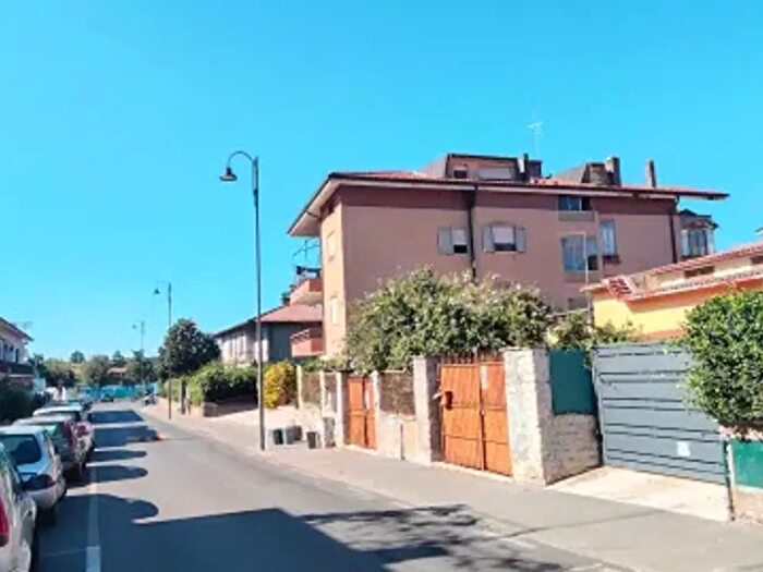 Appartamento trilocale in vendita in Via Tito Salvatori, Manziana