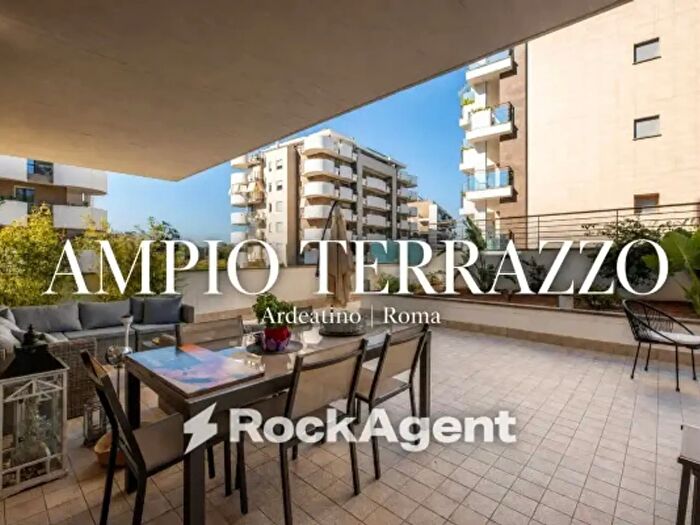 Appartamento trilocale in vendita in Via Giana Anguissola, Roma