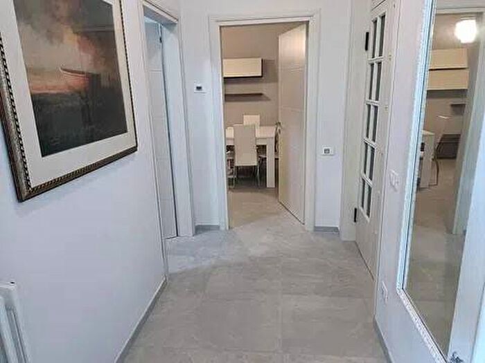 Appartamento con 5 locali in affitto in Urb Ronchi Quercioli Rinchiostra, Cinque Vie, Massa