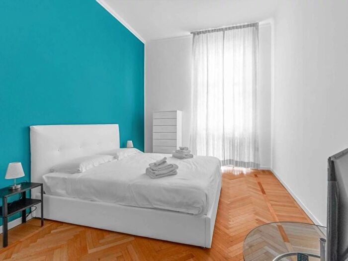 Appartamento trilocale in affitto in via fontana, Guastalla, Milano