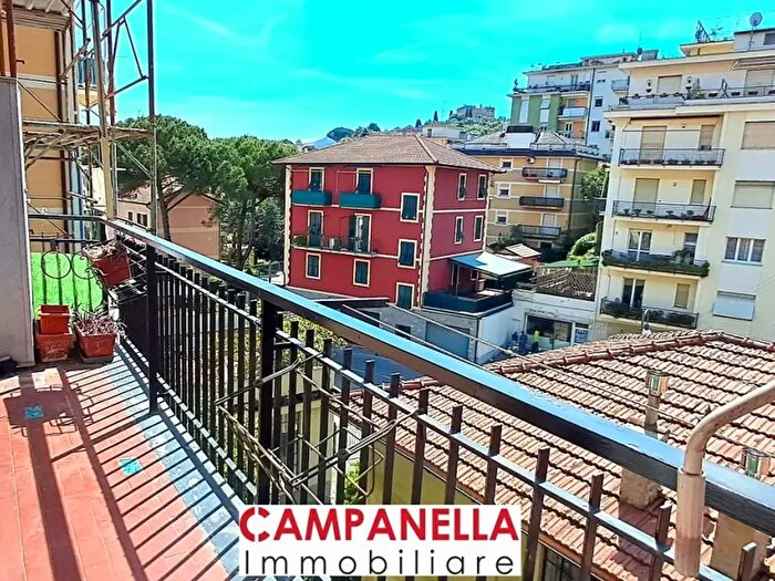 Appartamento trilocale in vendita in Via Somalia, Santa Margherita Ligure