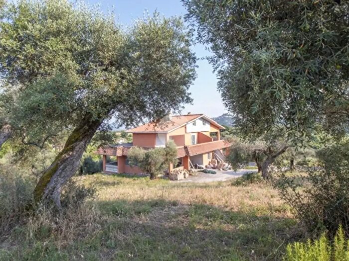 Casa con 8 locali in vendita in Strada di Colle Marocco, Palombara Sabina