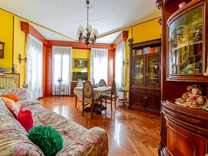 Appartamento trilocale in vendita in Viale Ercole Marelli, Centro, Sesto San Giovanni