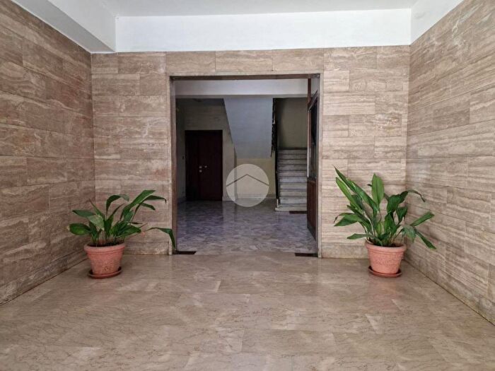 Appartamento trilocale in affitto in VIA YAMBO, Casal Bruciato, Roma