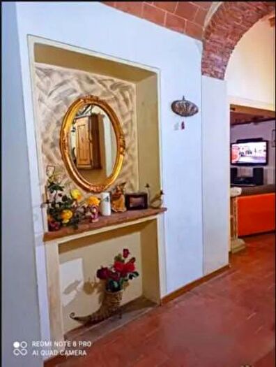 Appartamento con 6 locali in vendita in Via Camillo Benso di Cavour, Casciana Terme Lari