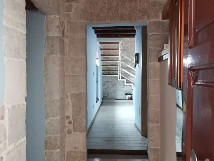 Appartamento monolocale in affitto in Via San Martino, Trani