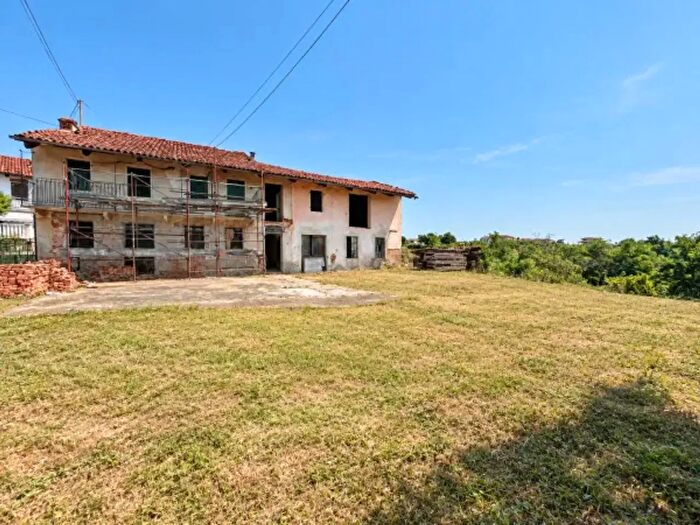 Casa con 6 locali in vendita in Borgata Boschi, Monta'
