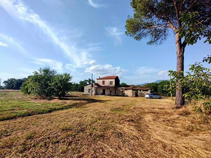 Casa trilocale in vendita in Via Latina Roccasecca, Roccasecca