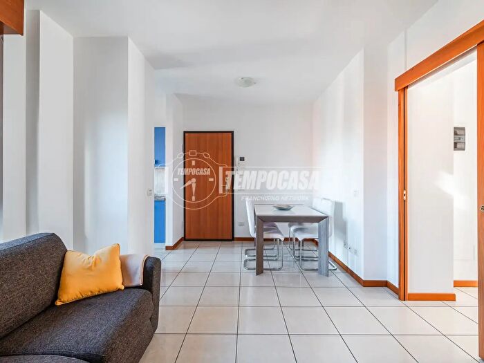 Appartamento bilocale in vendita in Via Melchiorre Gioia, Milano