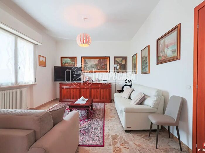 Appartamento quadrilocale in vendita in Circonvallazione San Gaetanino, Ravenna