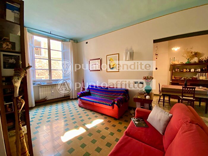 Appartamento con 5 locali in vendita in Fillungo, Lucca