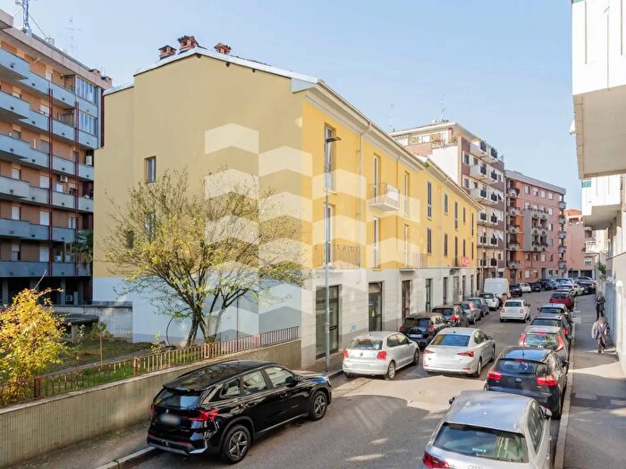 Appartamento trilocale in vendita in Via Pietro Micca, Novara