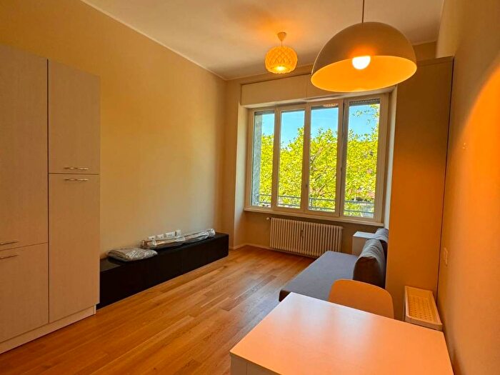 Appartamento monolocale in affitto in Via Domodossola, Sempione, Milano