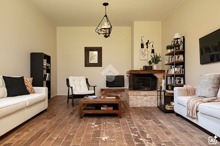 Casa quadrilocale in vendita in Via del Molino, Nimis