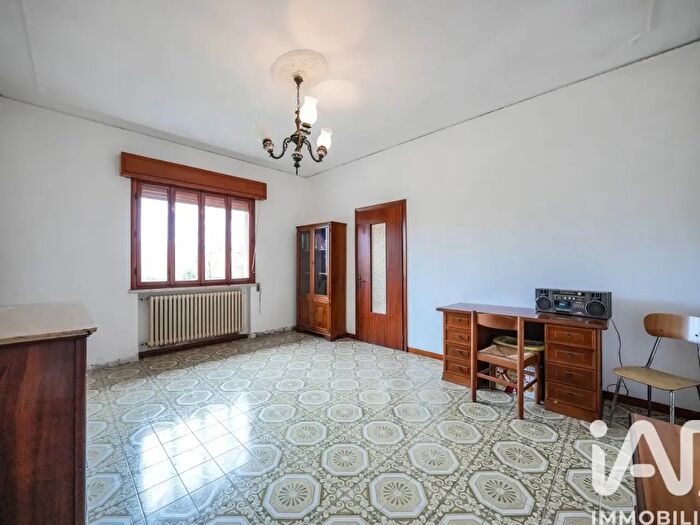 Casa con 7 locali in vendita in Via Provinciale, Gaiba