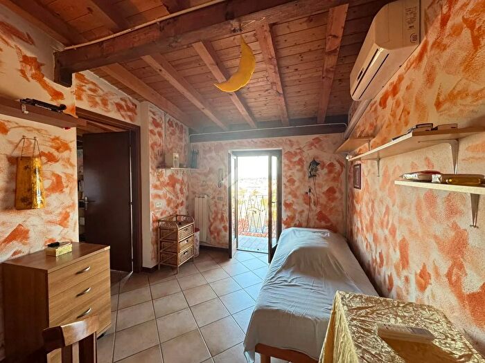 Appartamento trilocale in vendita in Via Nebulina, Oleggio