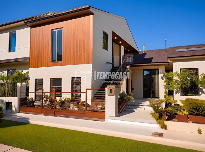 Appartamento con 8 locali in vendita in Via del Circuito, Pescara