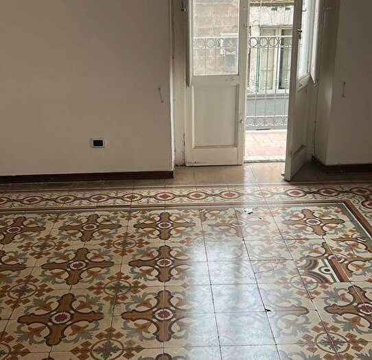 Appartamento trilocale in affitto in Via Giovan Giovine, Tre Carrare, Taranto