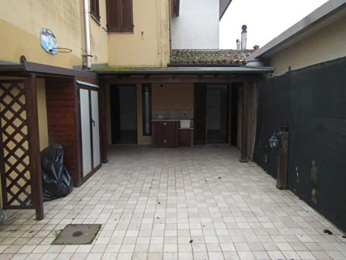 Appartamento trilocale in vendita in Monte Roberto