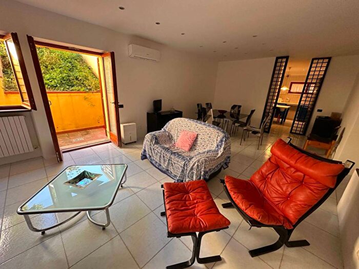 Appartamento con 5 locali in affitto in Via Candia, Candia, Ancona