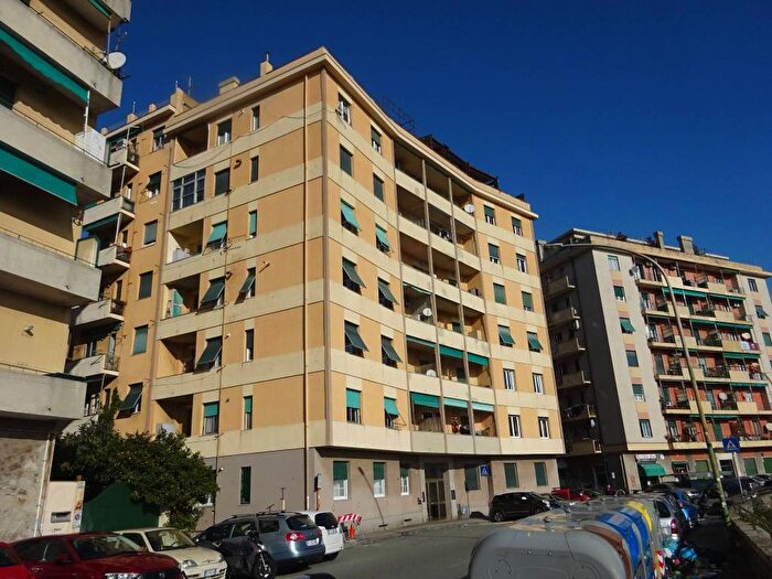 Appartamento quadrilocale in affitto in Via Bari, San Teodoro, Genova