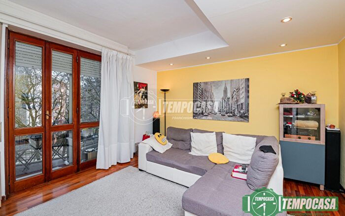 Appartamento trilocale in vendita in Via Spilamberto, San Donato Milanese