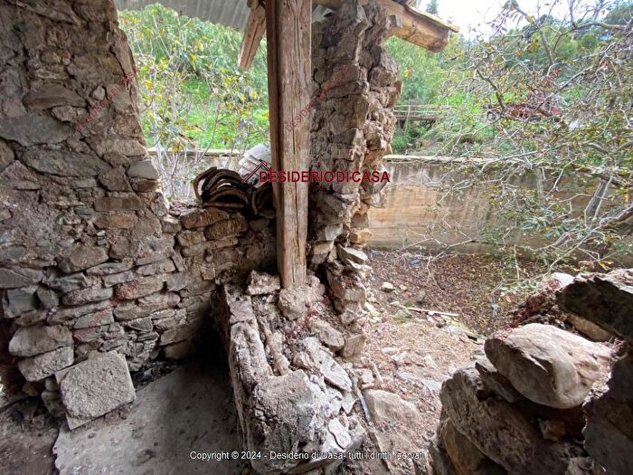 Casa quadrilocale in vendita in Caccamo