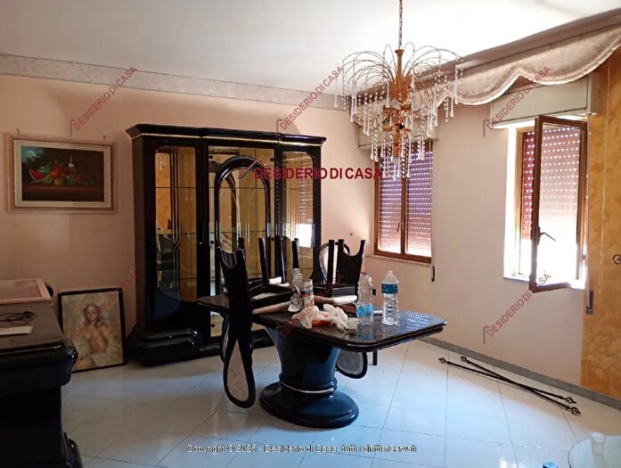 Appartamento con 5 locali in vendita in Partinico