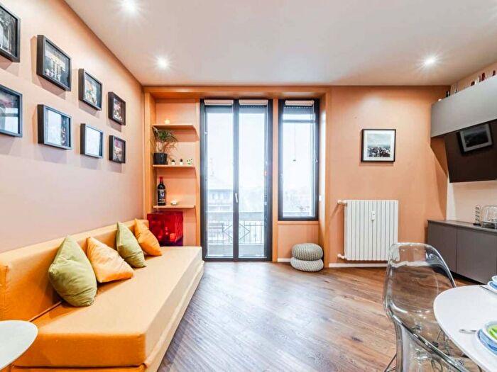 Appartamento bilocale in affitto in Viale Romolo, Navigli Darsena, Milano