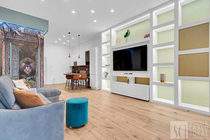 Appartamento bilocale in vendita in Via Filippo Argelati, Milano