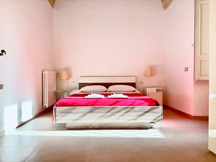 Appartamento trilocale in vendita in Piazzetta San Giovanni dei Fiorentini, Lecce