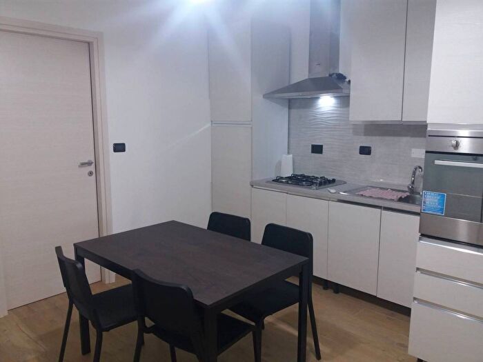 Appartamento quadrilocale in affitto in Via Cuneo, Aurora, Torino