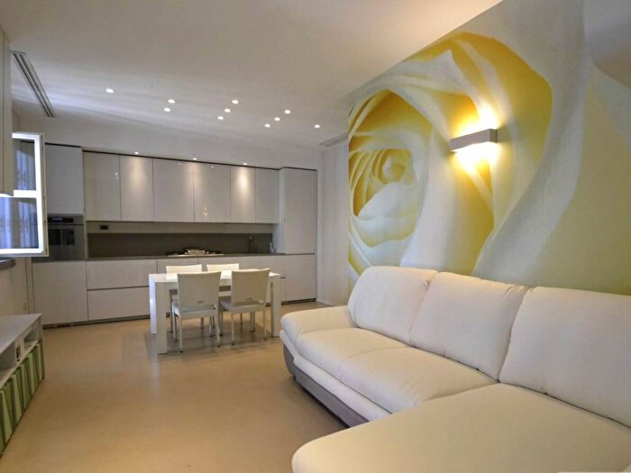 Appartamento trilocale in affitto in Abissinia, Riccione