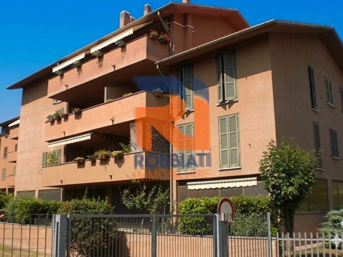 Appartamento bilocale in affitto in Strada Leona, Borgo Alto, Pavia