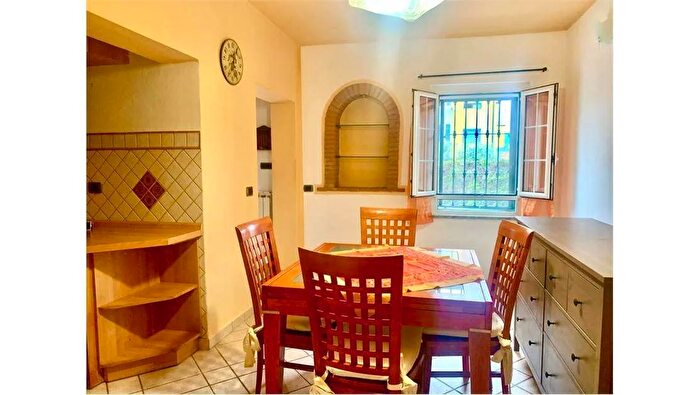 Appartamento trilocale in vendita in Sarzana