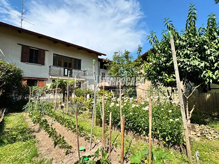Case in Vendita e in Affitto - 2