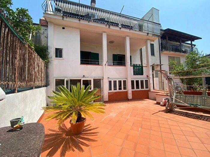 Casa con 5 locali in vendita in PorzionediBi, Minturno