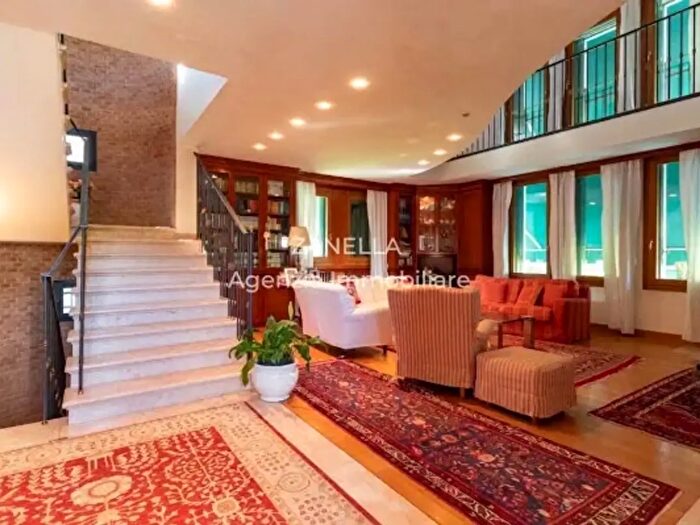 Casa con 6 locali in vendita in Castelfranco Veneto
