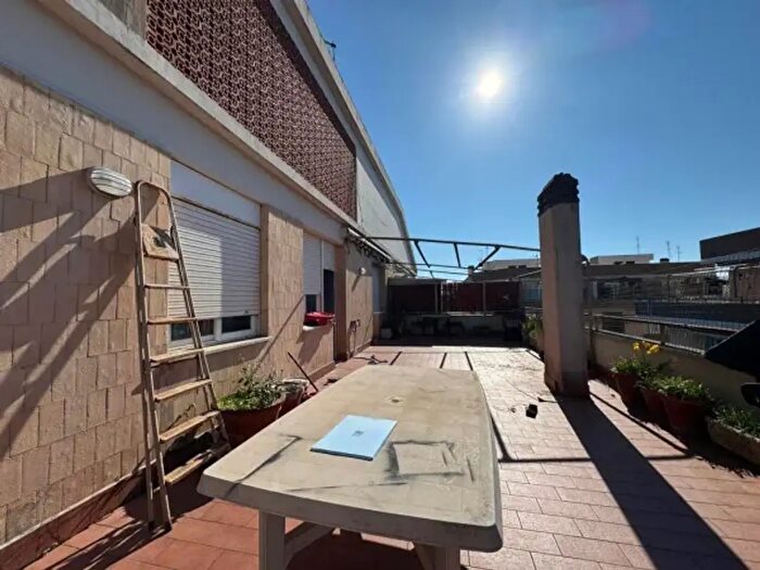 Appartamento trilocale in vendita in Via dei Traghetti, Roma