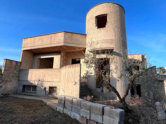 Casa con 6 locali in vendita in Via Madonna di Loreto Veglie Lecce, Veglie