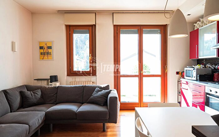 Appartamento bilocale in vendita in Mariano Comense