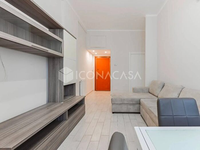 Appartamento bilocale in vendita in Viale Monza, Milano