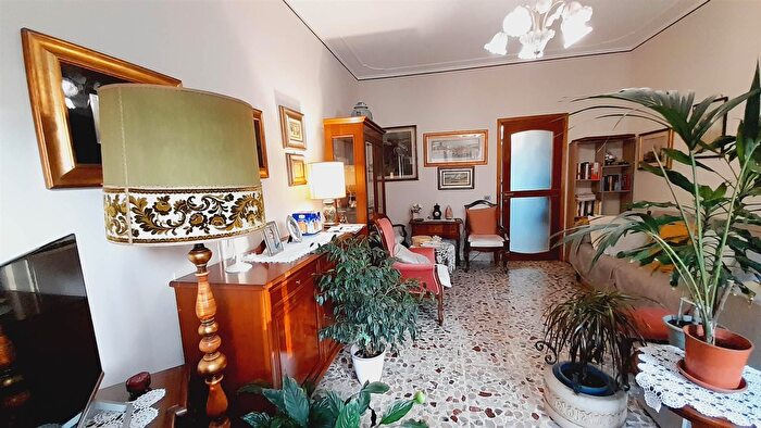 Appartamento trilocale in vendita in Robbio