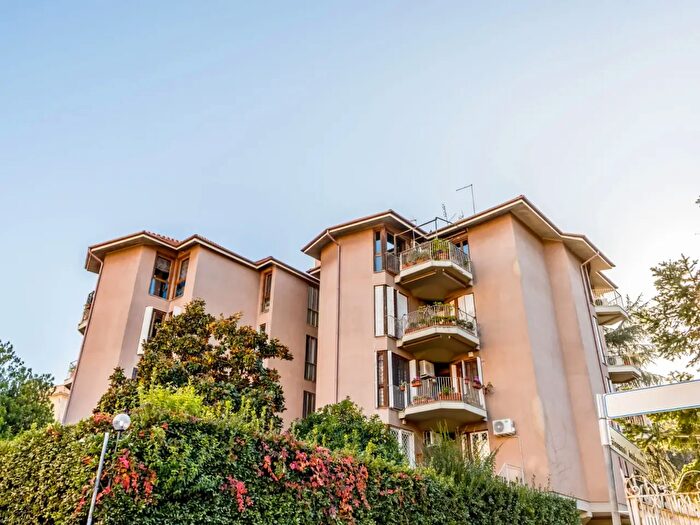 Appartamento quadrilocale in vendita in Via Bartolomeo Dusi, Roma