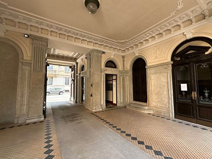 Appartamento bilocale in affitto in Via Spartaco, Montenero, Milano