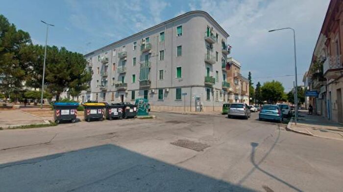 Appartamento trilocale in vendita in Piazza Ugo Foscolo, Foggia